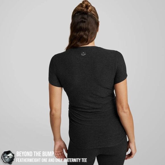 BEYOND YOGA FEATHERWEIGHT ONE AND ONLY MATERNITY TEE IN DARKEST NIGHT BLACK MED - Picture 13 of 15